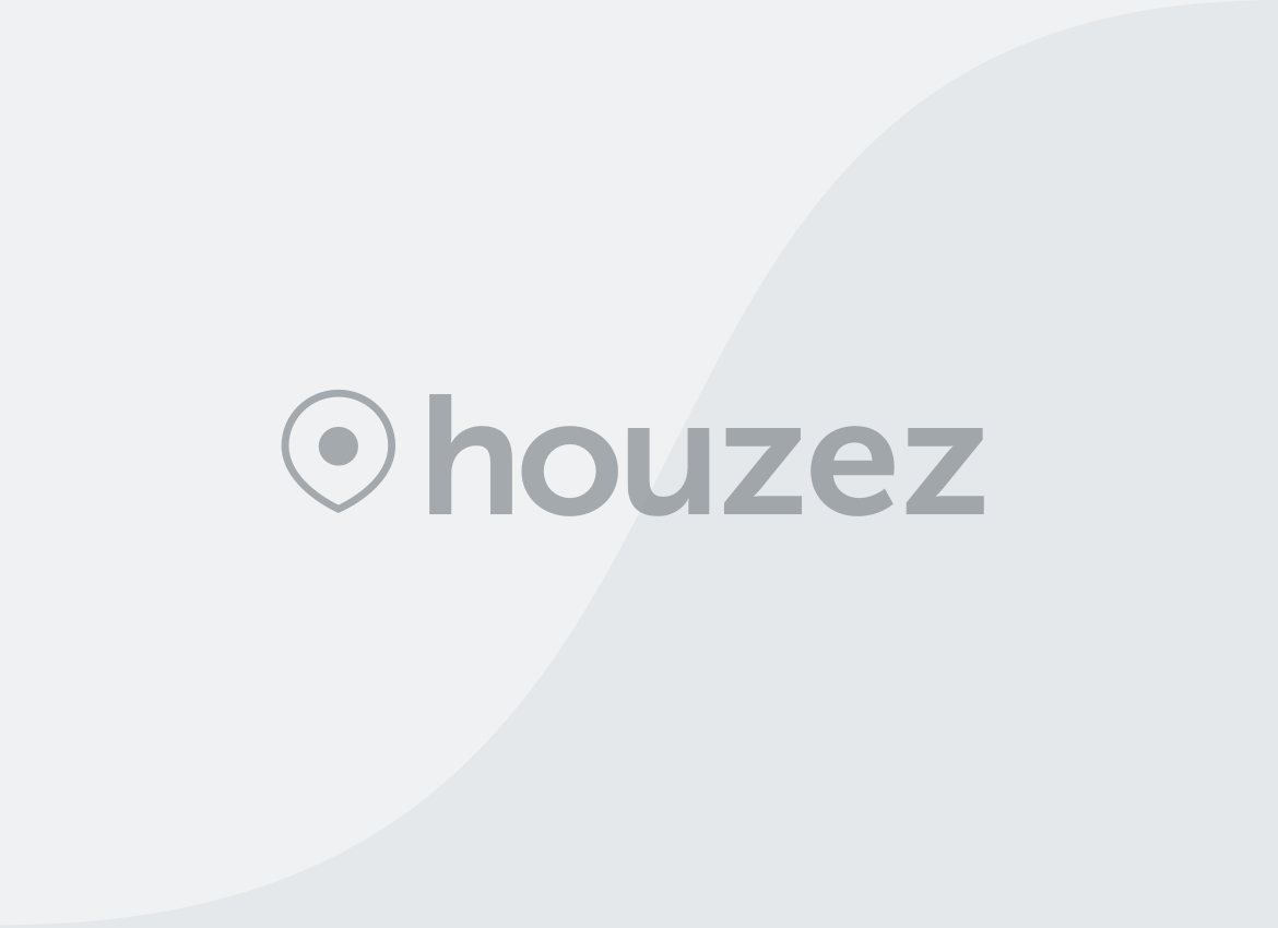 NAVE ALQUILER CON AMPLIAS OFICINAS