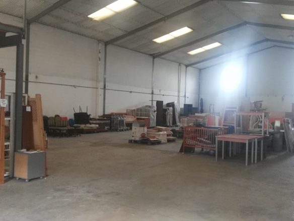 Nave en Plgno. Bansur junto a Plgno. La Red3