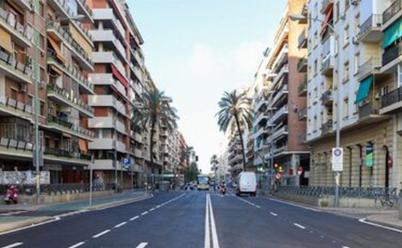 Edificio en alquiler en Los Remedios - Apiburgos