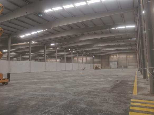 Nave Megapark Sevilla 3