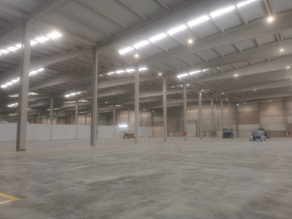 Nave Megapark Sevilla 5