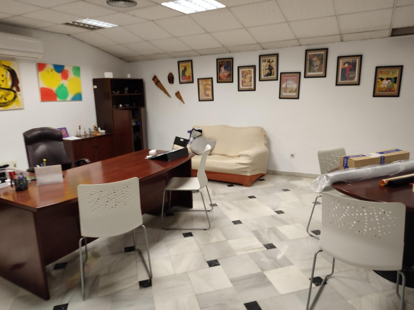 Alquiler nave polígono la chaparrilla