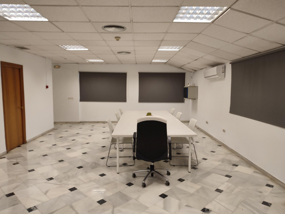 Alquiler nave polígono la chaparrilla