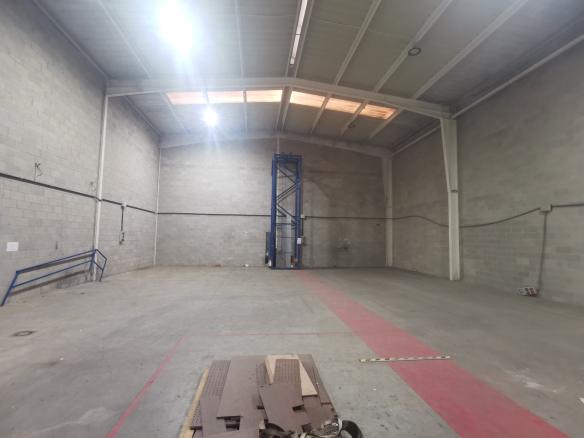 NAVE VENTA NUEVO CALONGE