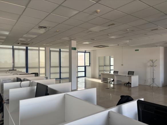OFICINA ALQUILER LOS BERMEJALES