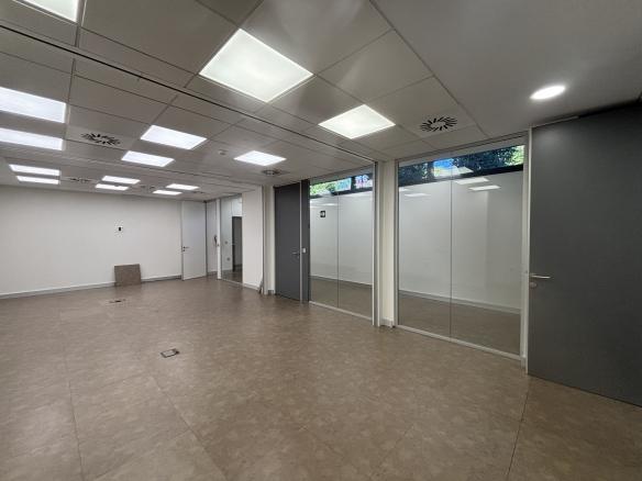 OFICINA ALQUILER SECTOR SUR-PALMERA